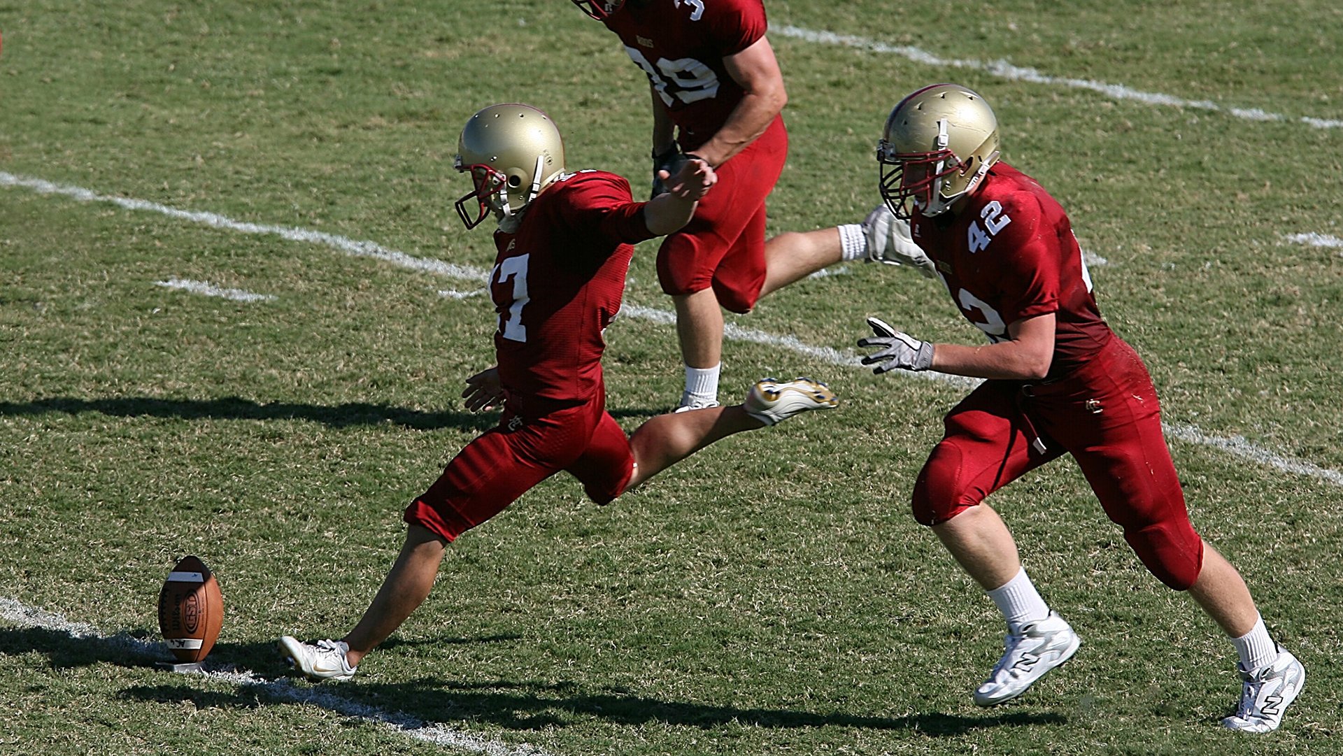 拜仁的控球率超高，稳扎稳打逐步蚕食对手，拜仁水平